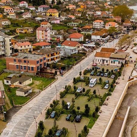 R&R Gesthouse Hotel Široka Екстериор снимка